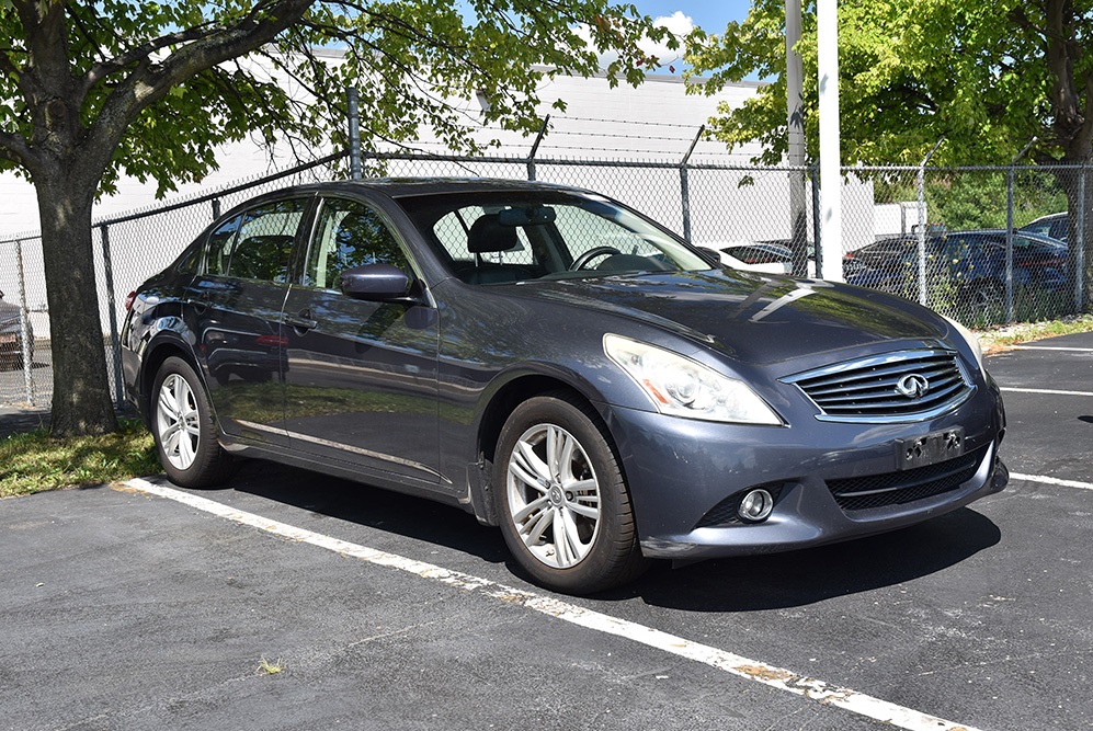 Infiniti g37 x